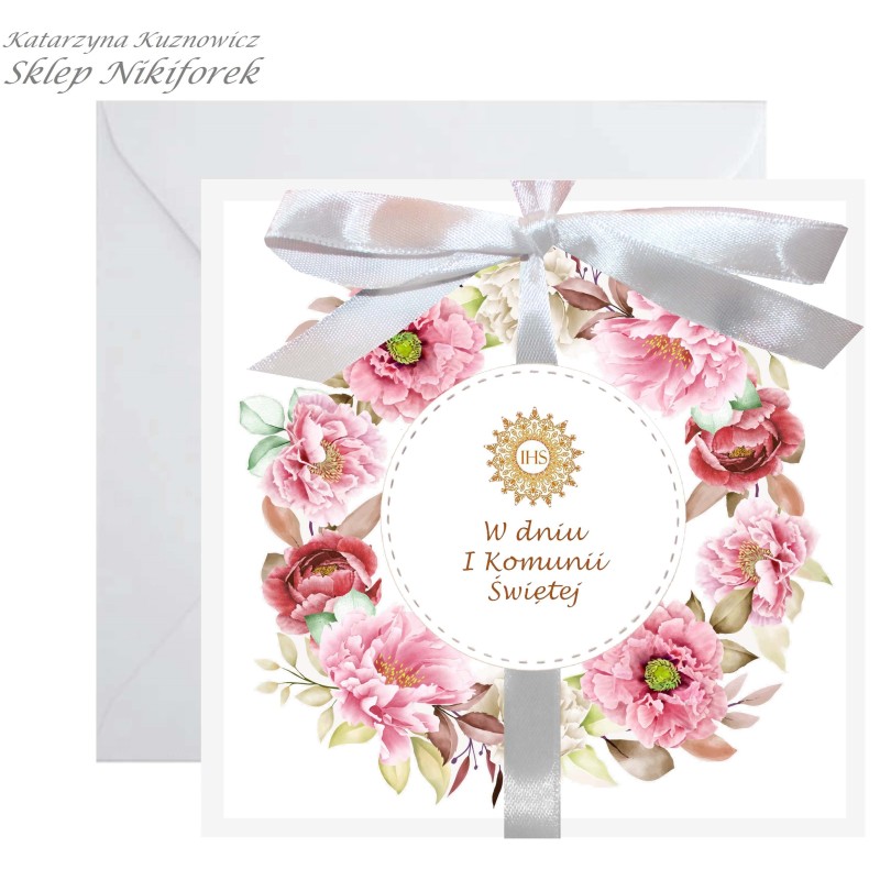Kartka na I Komunię Świętą biała w różowe kwiaty piwonie wianek